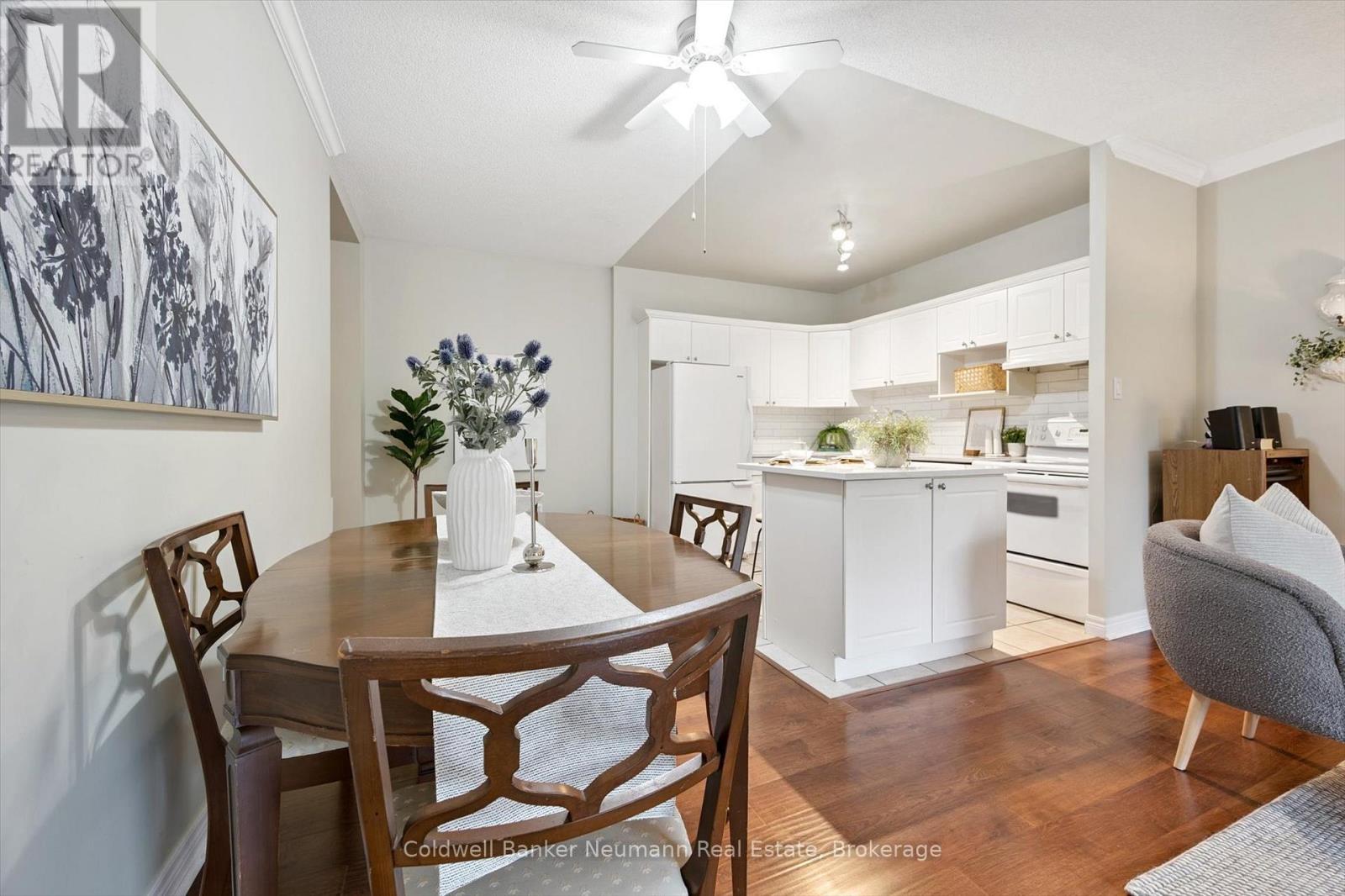 206 - 60 Wyndham Street S, Guelph, Ontario  N1E 7H7 - Photo 3 - X12431817