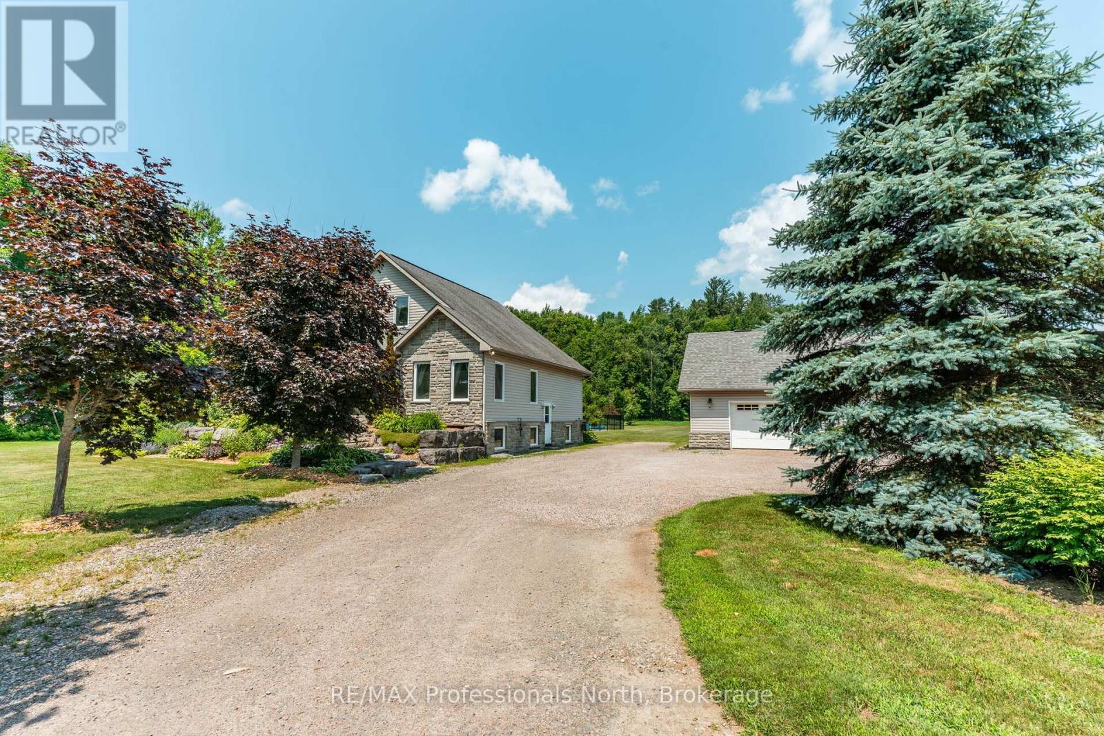 3981 Deep Bay Road, Minden Hills, Ontario  K0M 2K0 - Photo 43 - X12431837