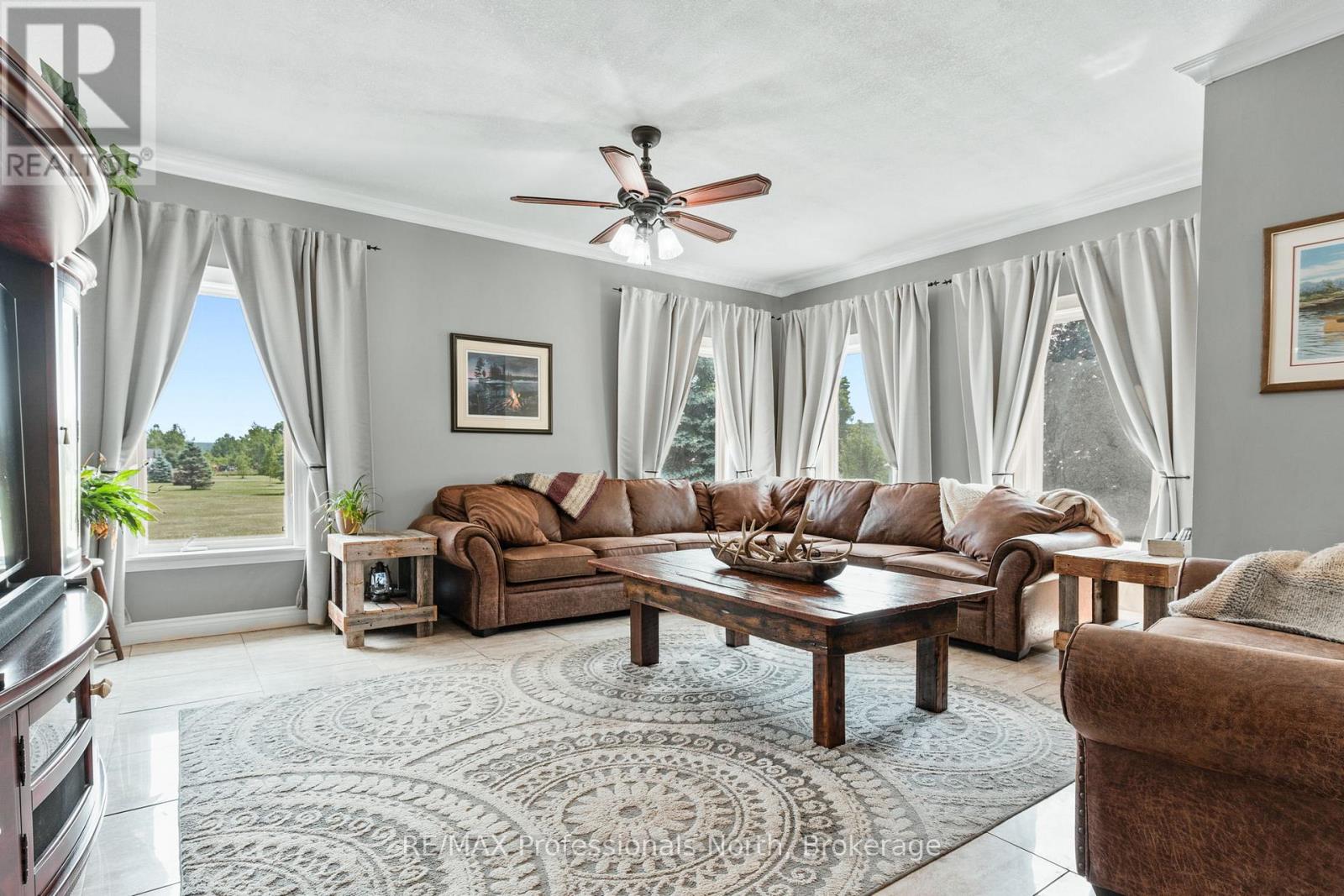 3981 Deep Bay Road, Minden Hills, Ontario  K0M 2K0 - Photo 6 - X12431837