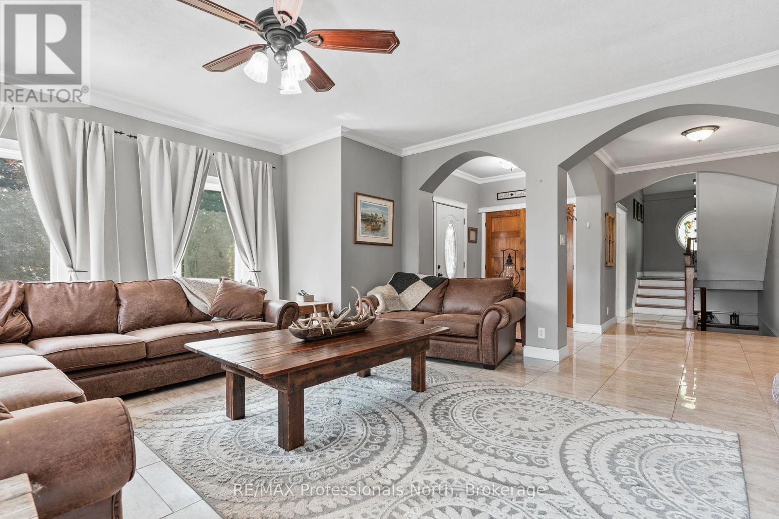 3981 Deep Bay Road, Minden Hills, Ontario  K0M 2K0 - Photo 7 - X12431837
