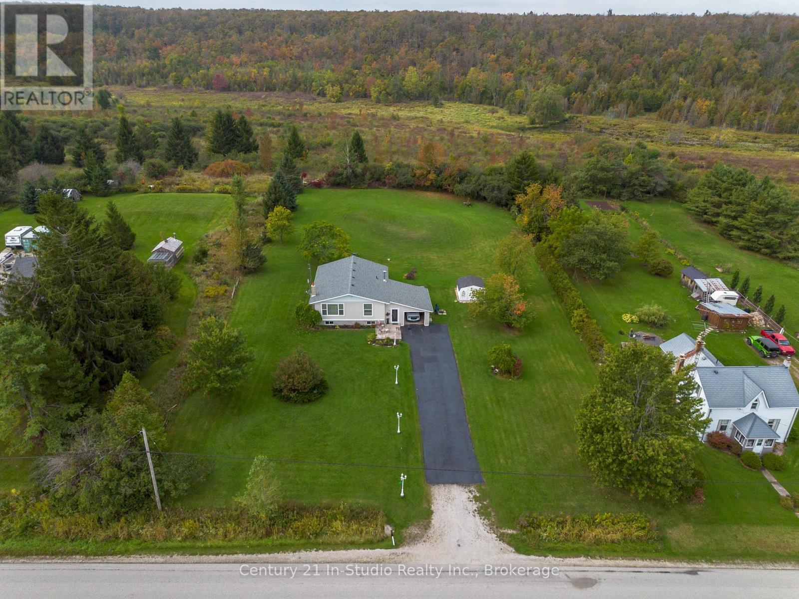 618134 Grey 18 Road, Owen Sound, Ontario  N4K 5W4 - Photo 14 - X12431873