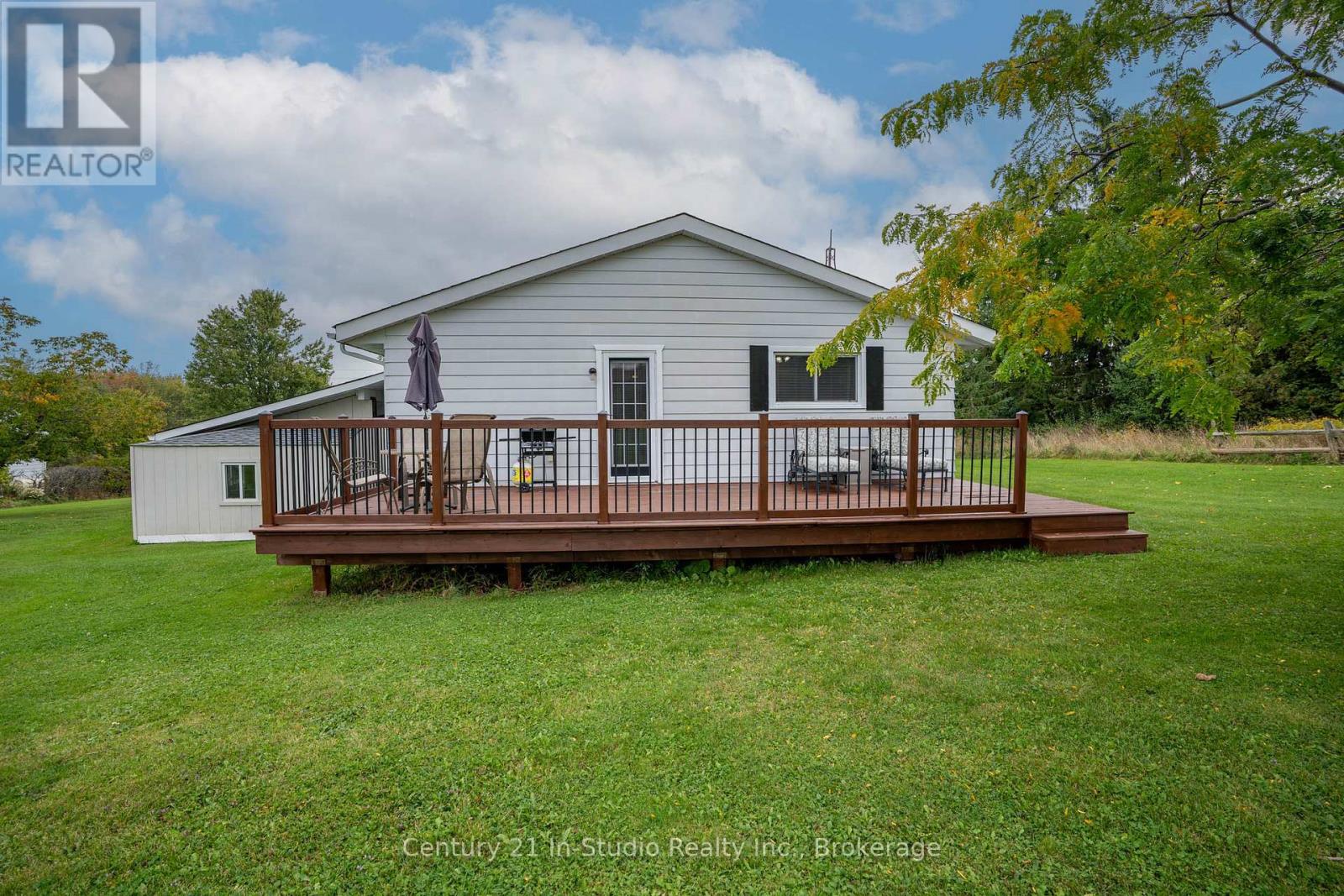 618134 Grey 18 Road, Owen Sound, Ontario  N4K 5W4 - Photo 6 - X12431873