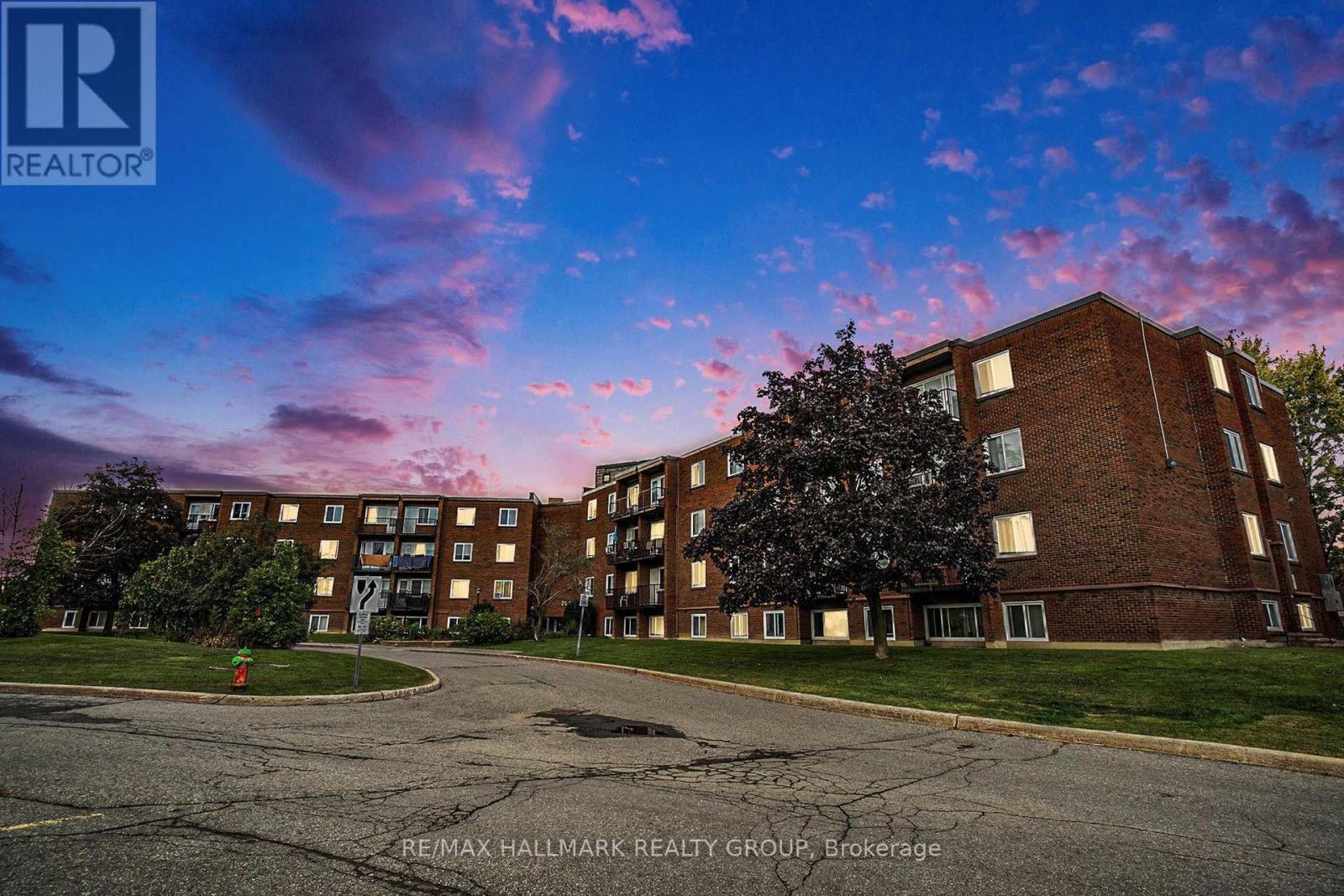 203c - 2041 Arrowsmith Drive, Ottawa, Ontario  K1J 7V7 - Photo 1 - X12431814