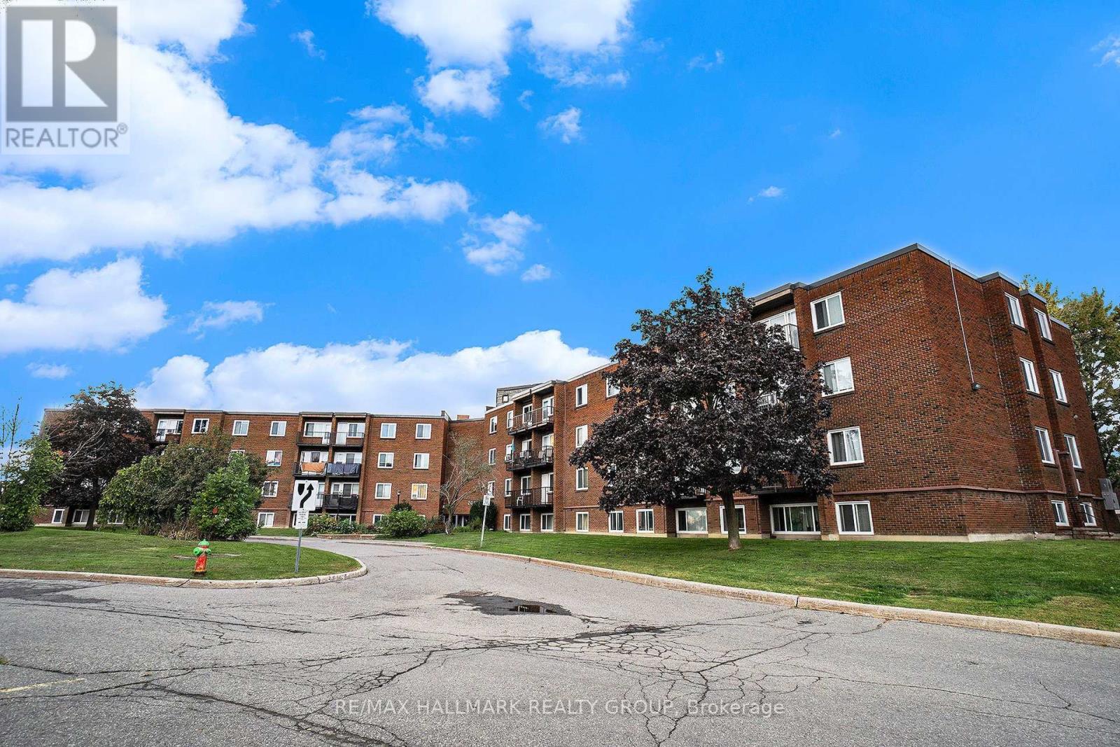 203c - 2041 Arrowsmith Drive, Ottawa, Ontario  K1J 7V7 - Photo 4 - X12431814