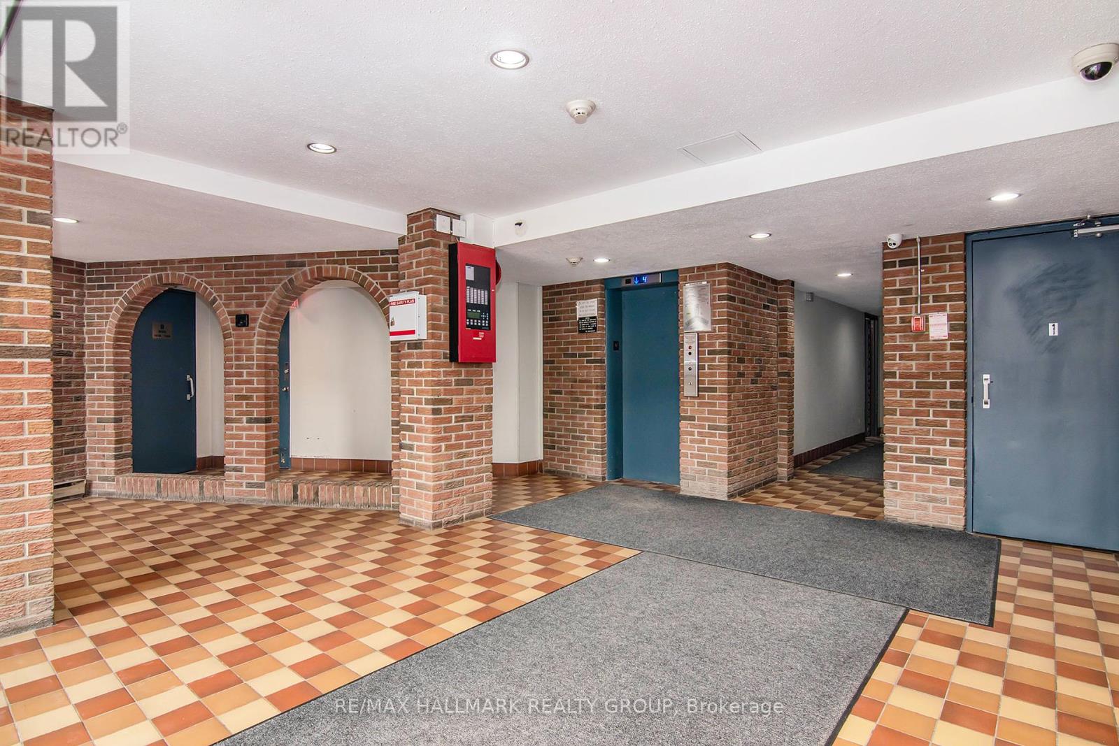 203c - 2041 Arrowsmith Drive, Ottawa, Ontario  K1J 7V7 - Photo 6 - X12431814