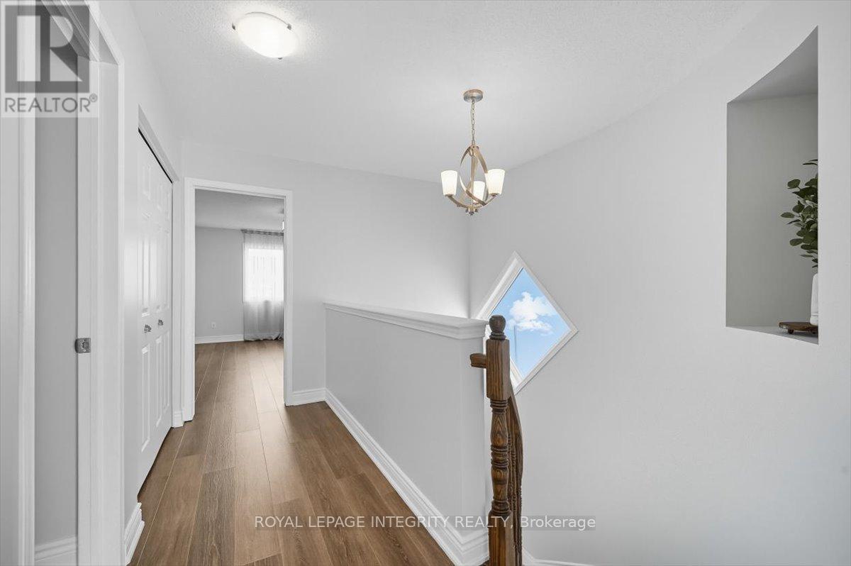 2018 Winsome Terrace, Ottawa, Ontario  K4A 4Y4 - Photo 21 - X12431836