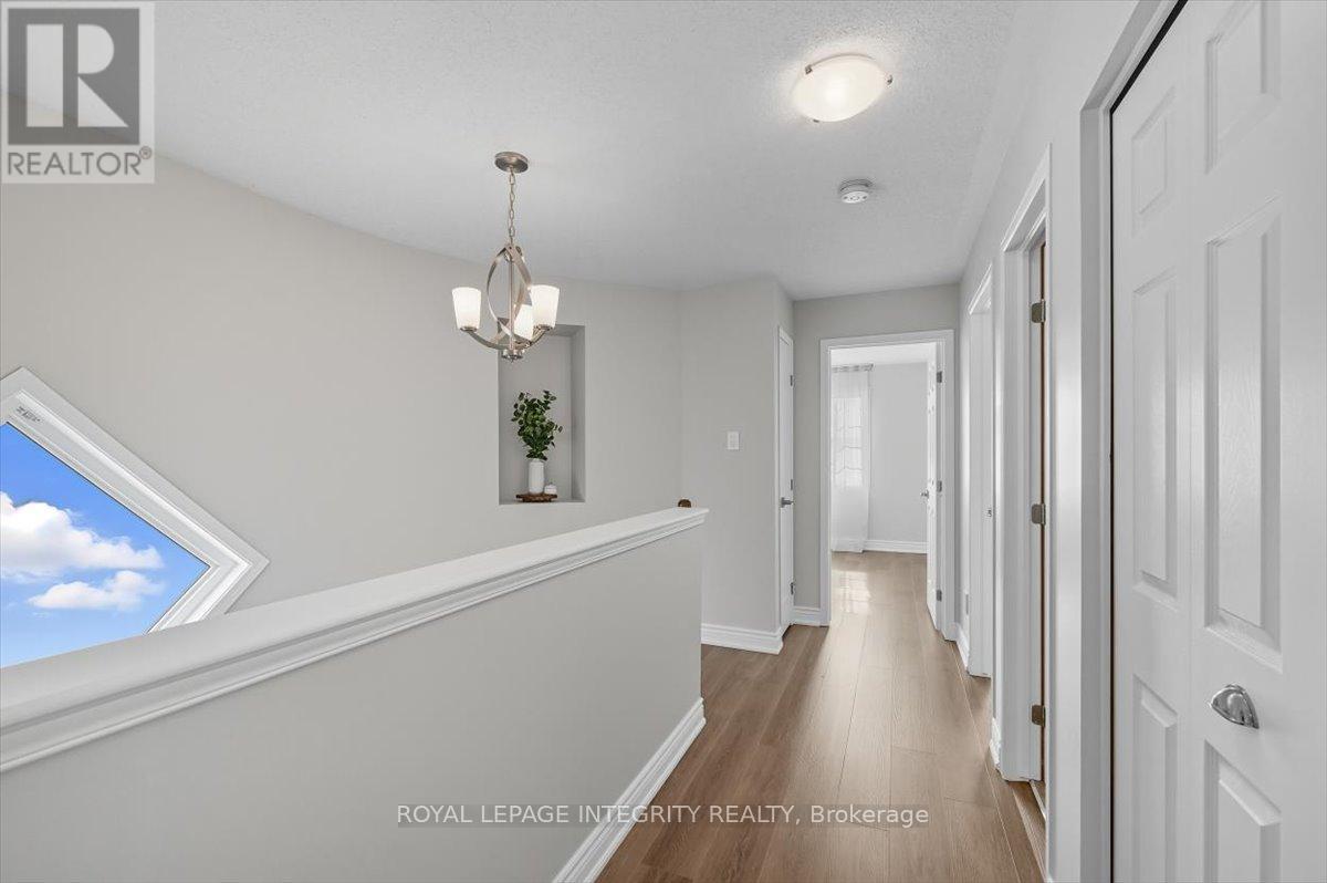 2018 Winsome Terrace, Ottawa, Ontario  K4A 4Y4 - Photo 27 - X12431836