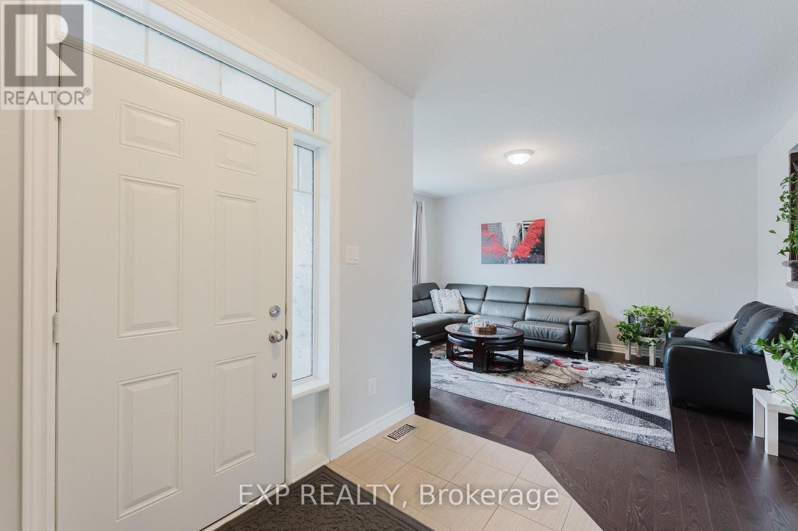 400 Sweetflag Street, Ottawa, Ontario  K2J 5Y6 - Photo 6 - X12431917