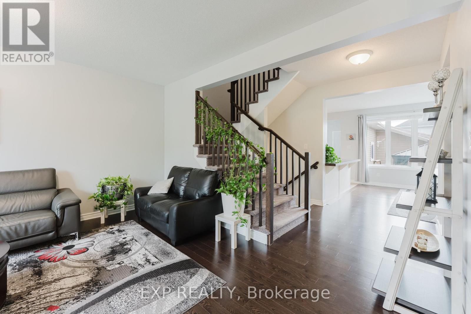 400 Sweetflag Street, Ottawa, Ontario  K2J 5Y6 - Photo 9 - X12431917