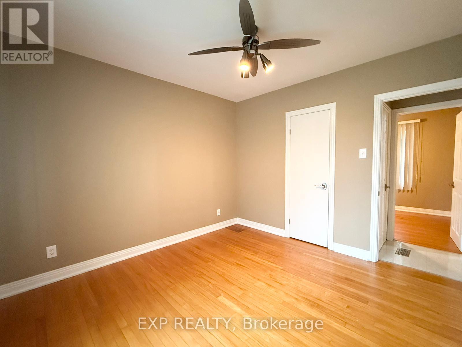 Unit A - 837 Blair Road, Ottawa, Ontario  K1J 7M6 - Photo 12 - X12431932