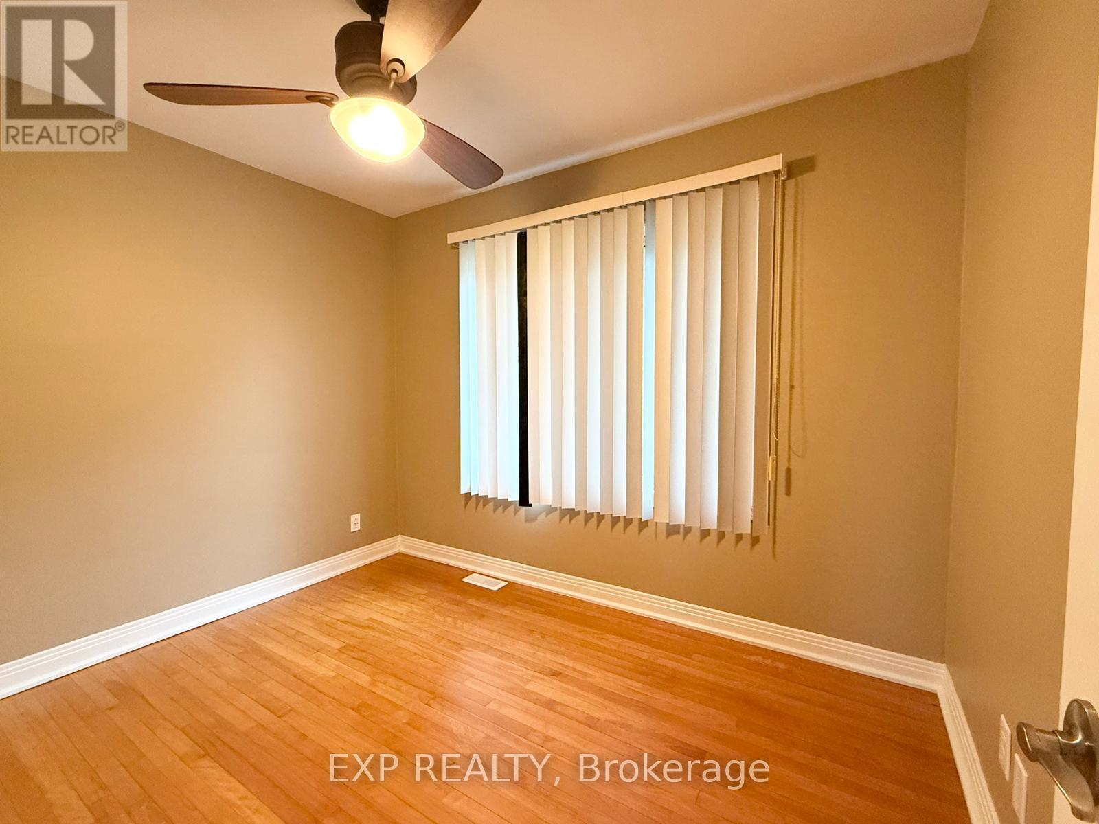 Unit A - 837 Blair Road, Ottawa, Ontario  K1J 7M6 - Photo 14 - X12431932