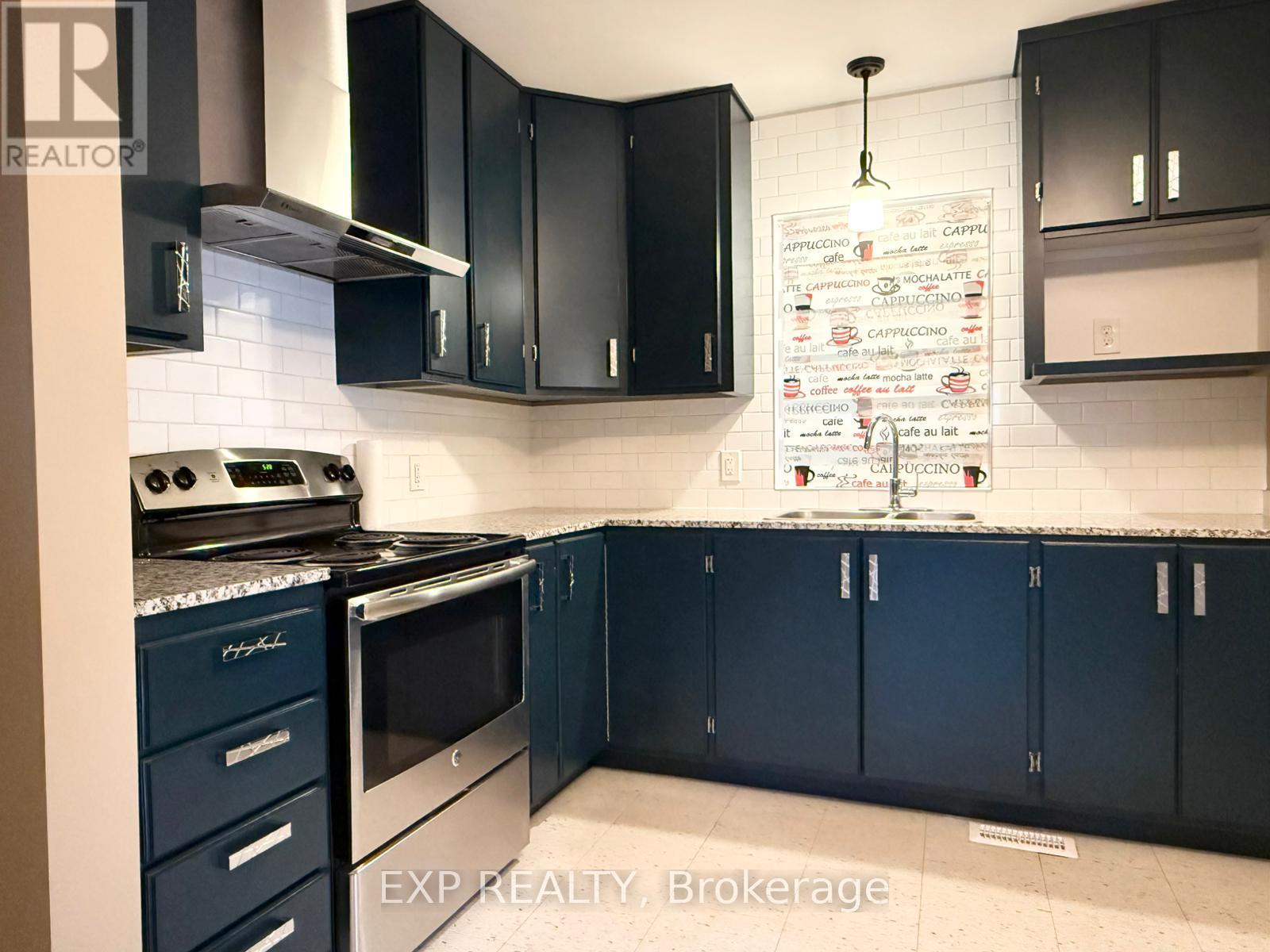 Unit A - 837 Blair Road, Ottawa, Ontario  K1J 7M6 - Photo 6 - X12431932
