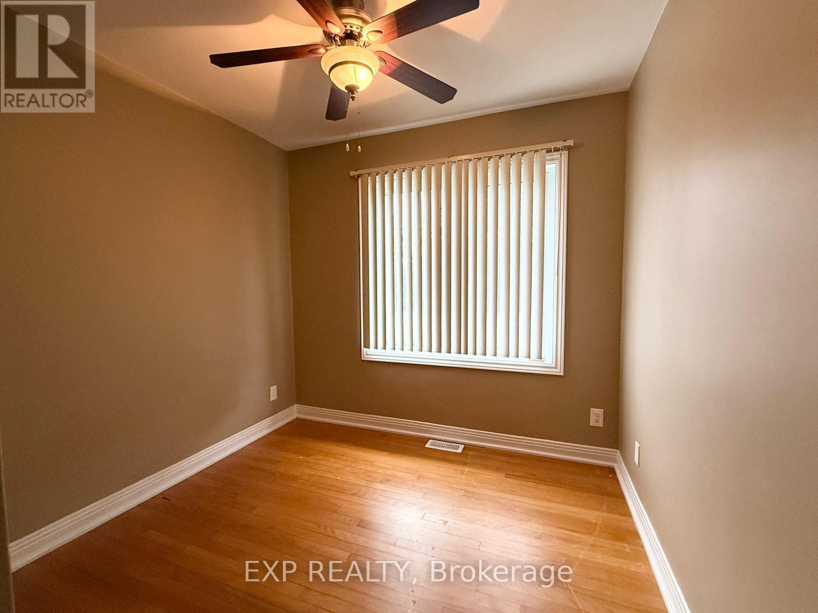 Unit A - 837 Blair Road, Ottawa, Ontario  K1J 7M6 - Photo 9 - X12431932