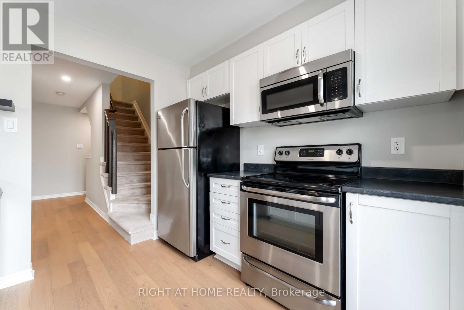 246 Cayman Road, Ottawa, Ontario  K2S 0N8 - Photo 16 - X12431976