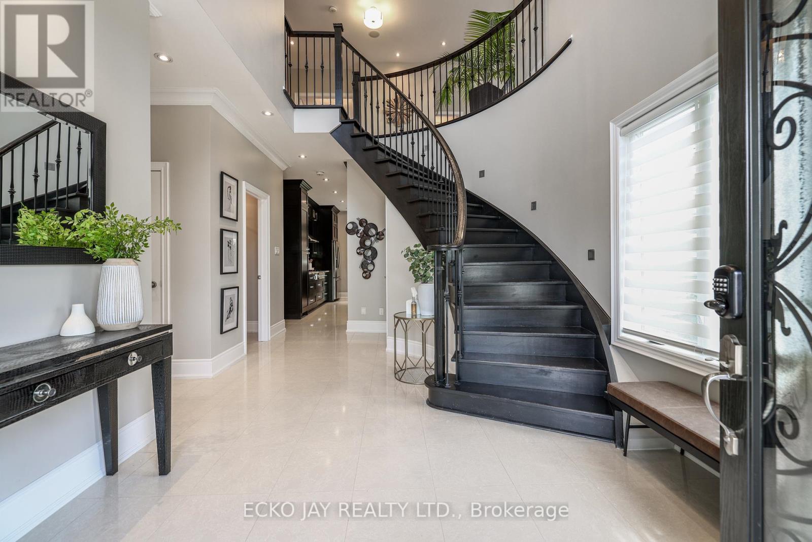 24 Hirondelle Place, Toronto, Ontario  M3A 1V8 - Photo 3 - C12431744