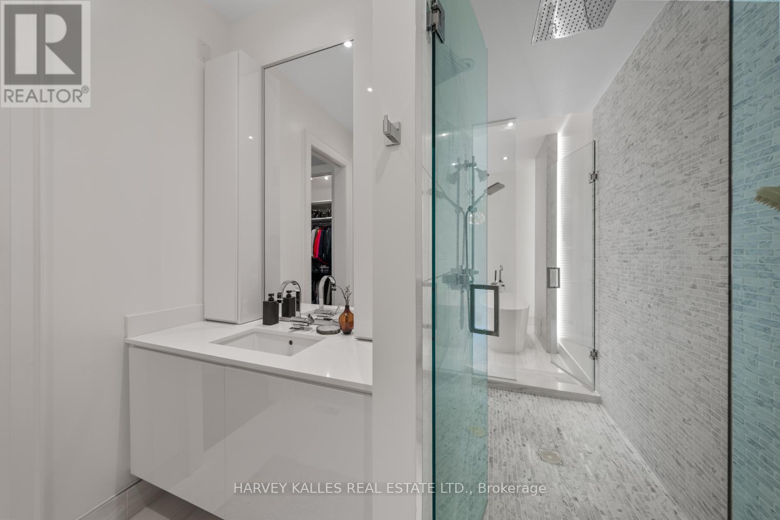 1717b Bathurst Street, Toronto, Ontario  M5P 3K4 - Photo 27 - C12431757