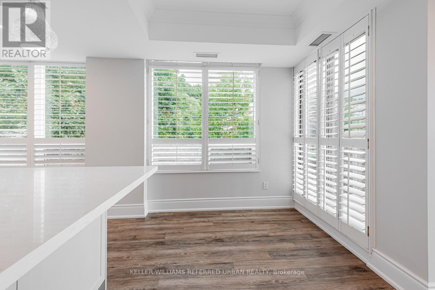721 - 28 William Carson Crescent, Toronto, Ontario  M2P 2H1 - Photo 10 - C12431799