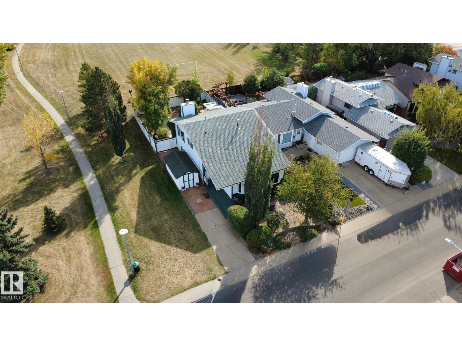 8223 189a St Nw, Edmonton, Alberta  T5T 4Z7 - Photo 2 - E4459937