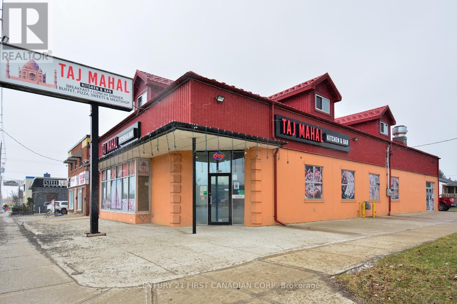 1682 DUNDAS STREET, London East, Ontario
