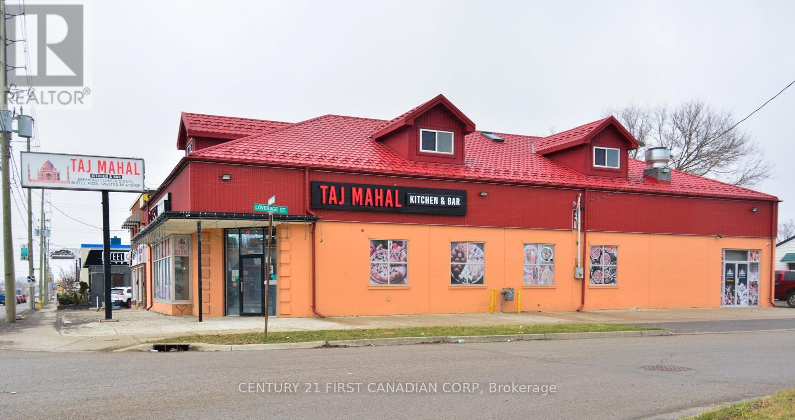 1682 Dundas Street, London East, Ontario  N5W 3C7 - Photo 2 - X12431822