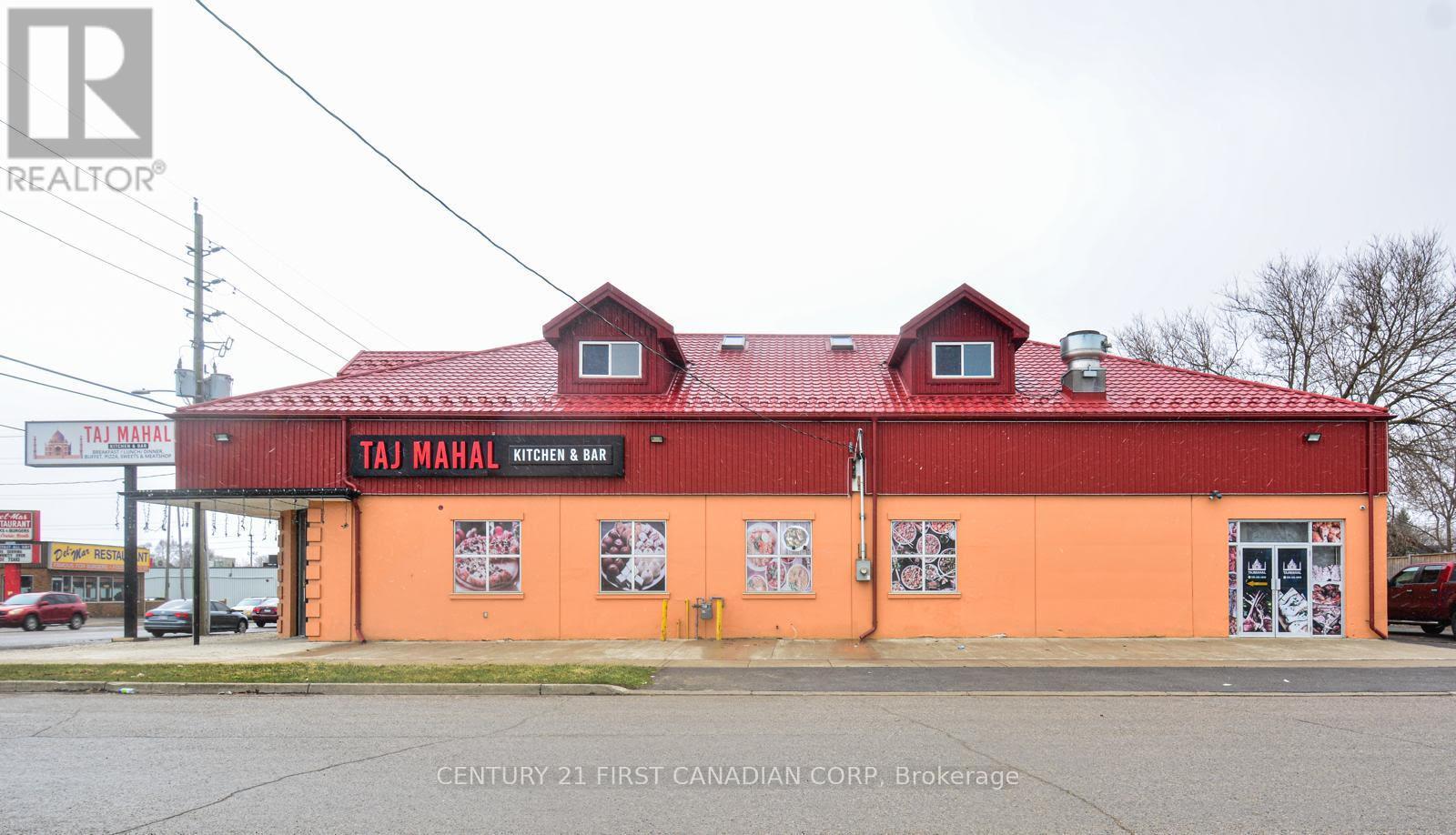 1682 Dundas Street, London East, Ontario  N5W 3C7 - Photo 3 - X12431822