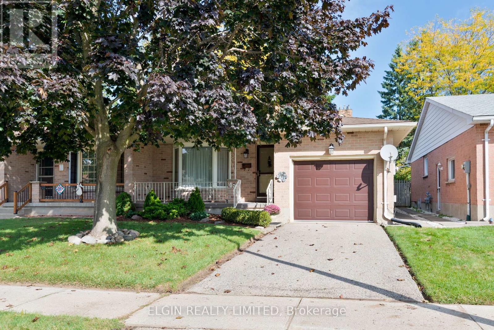 45 Bonnie Place, St. Thomas, Ontario  N5R 5W5 - Photo 2 - X12431937