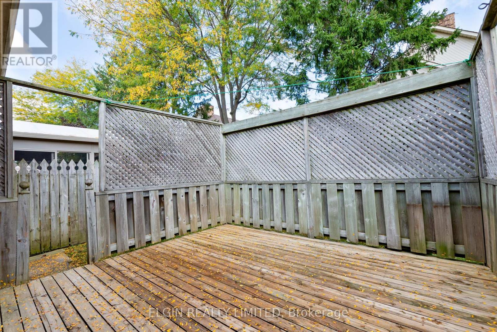 45 Bonnie Place, St. Thomas, Ontario  N5R 5W5 - Photo 31 - X12431937