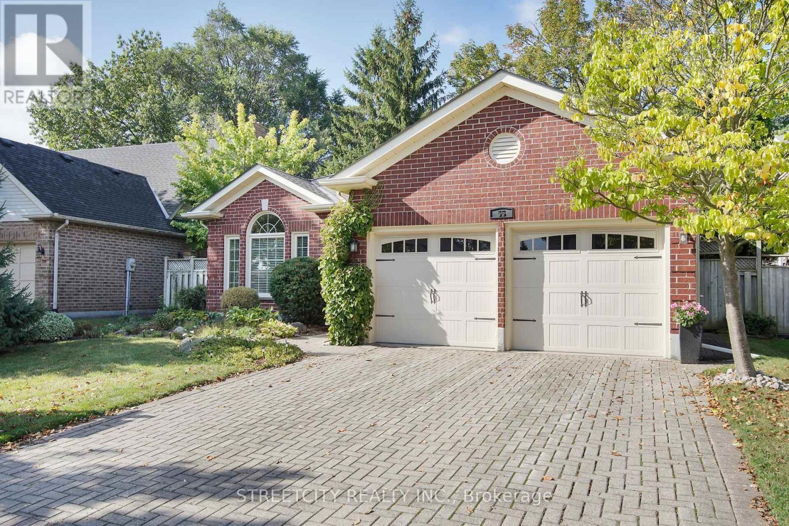 55 Martinet Avenue, London East, Ontario  N5V 4B7 - Photo 3 - X12431942