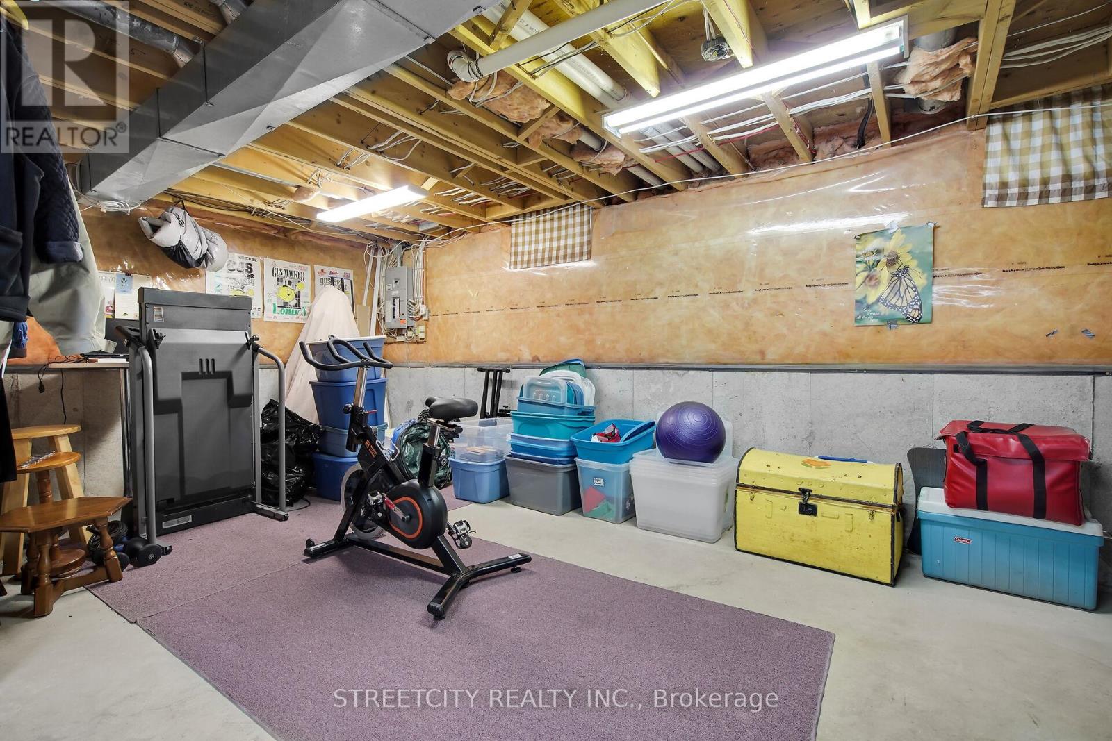 55 Martinet Avenue, London East, Ontario  N5V 4B7 - Photo 37 - X12431942
