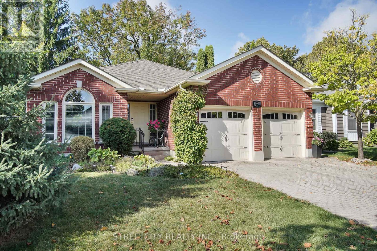 55 Martinet Avenue, London East, Ontario  N5V 4B7 - Photo 4 - X12431942