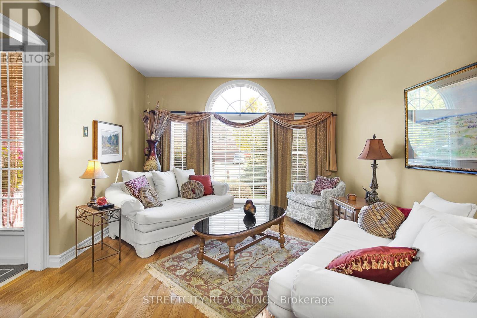 55 Martinet Avenue, London East, Ontario  N5V 4B7 - Photo 8 - X12431942
