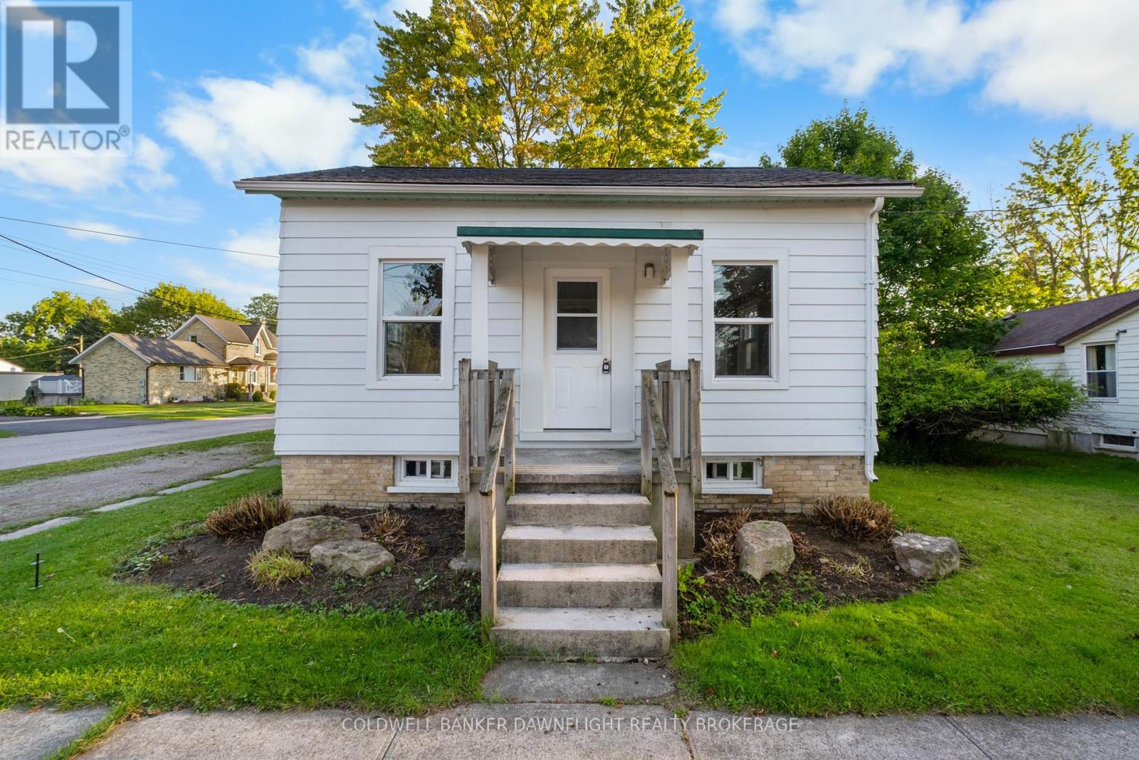 103 Park Street, South Huron, Ontario  N0M 1S2 - Photo 2 - X12431946