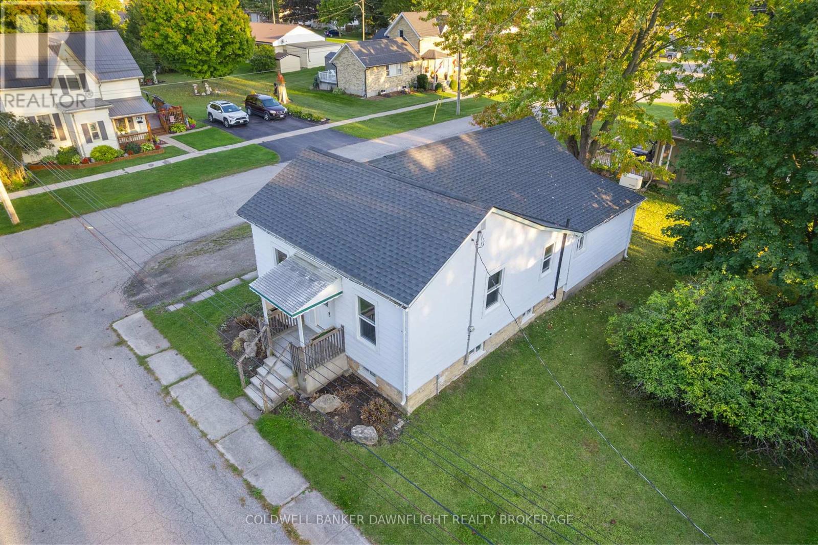 103 Park Street, South Huron, Ontario  N0M 1S2 - Photo 28 - X12431946