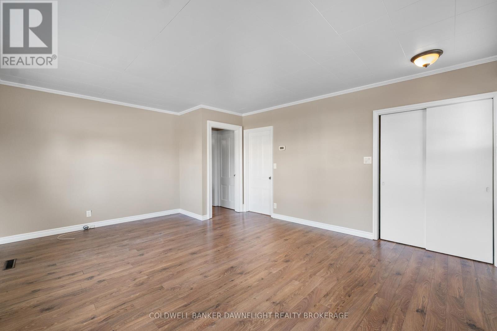 103 Park Street, South Huron, Ontario  N0M 1S2 - Photo 7 - X12431946