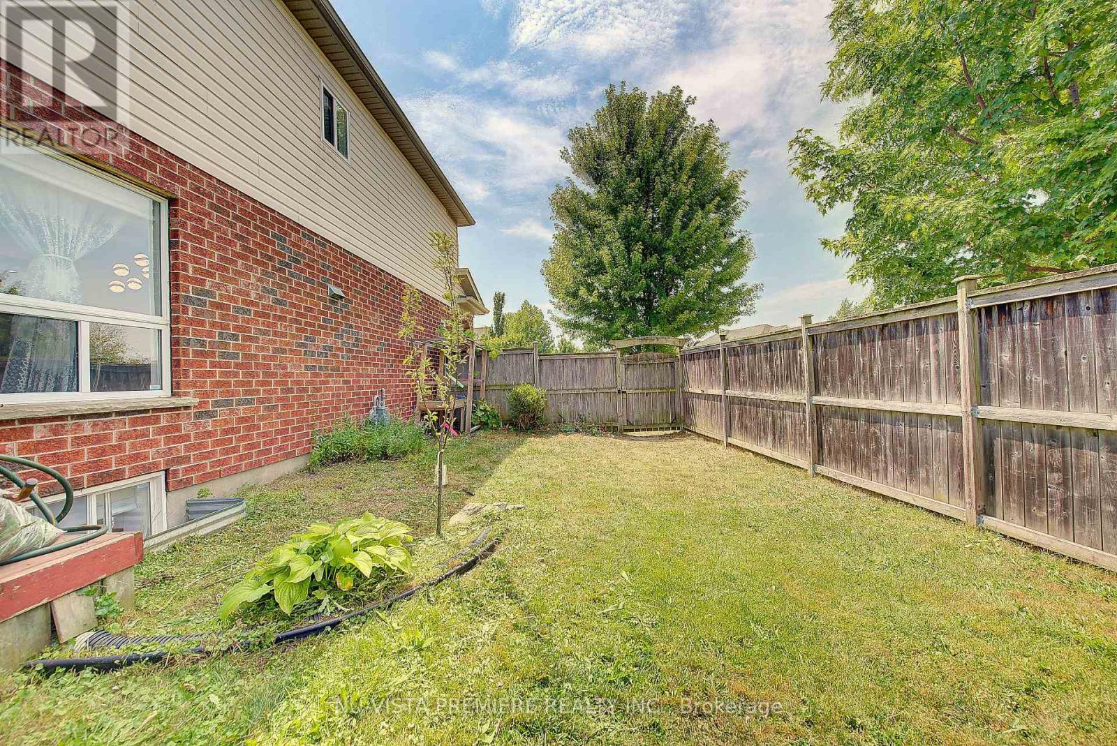 1342 Blackmaple Drive, London East, Ontario  N5Y 6K9 - Photo 37 - X12431977
