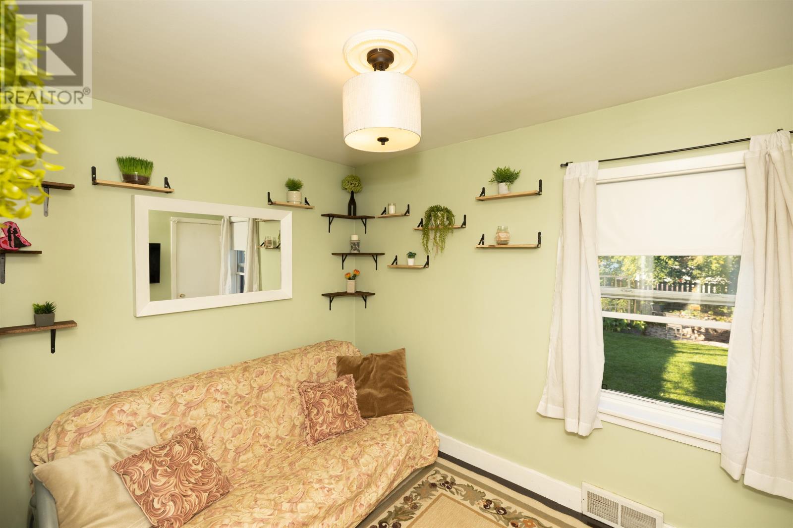 2033 Walsh St E, Thunder Bay, Ontario  P7E 4W1 - Photo 13 - TB253083
