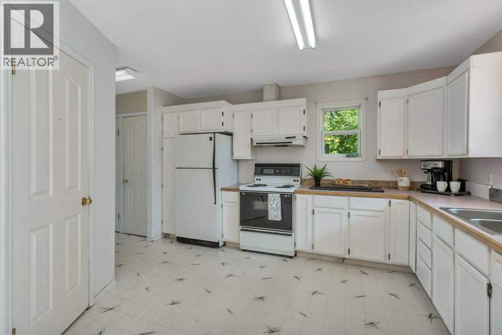 4 50 Avenue, Bluffton, Alberta  T0C 0M0 - Photo 7 - A2239373