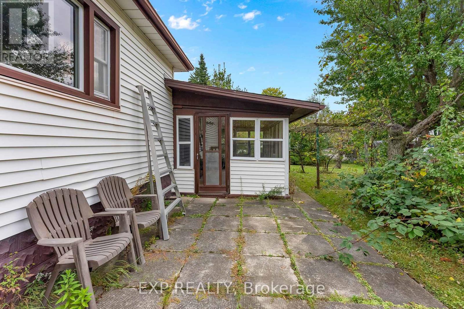 562 Broadway Street, Welland (Broadway), Ontario  L3C 5M5 - Photo 24 - X12431811