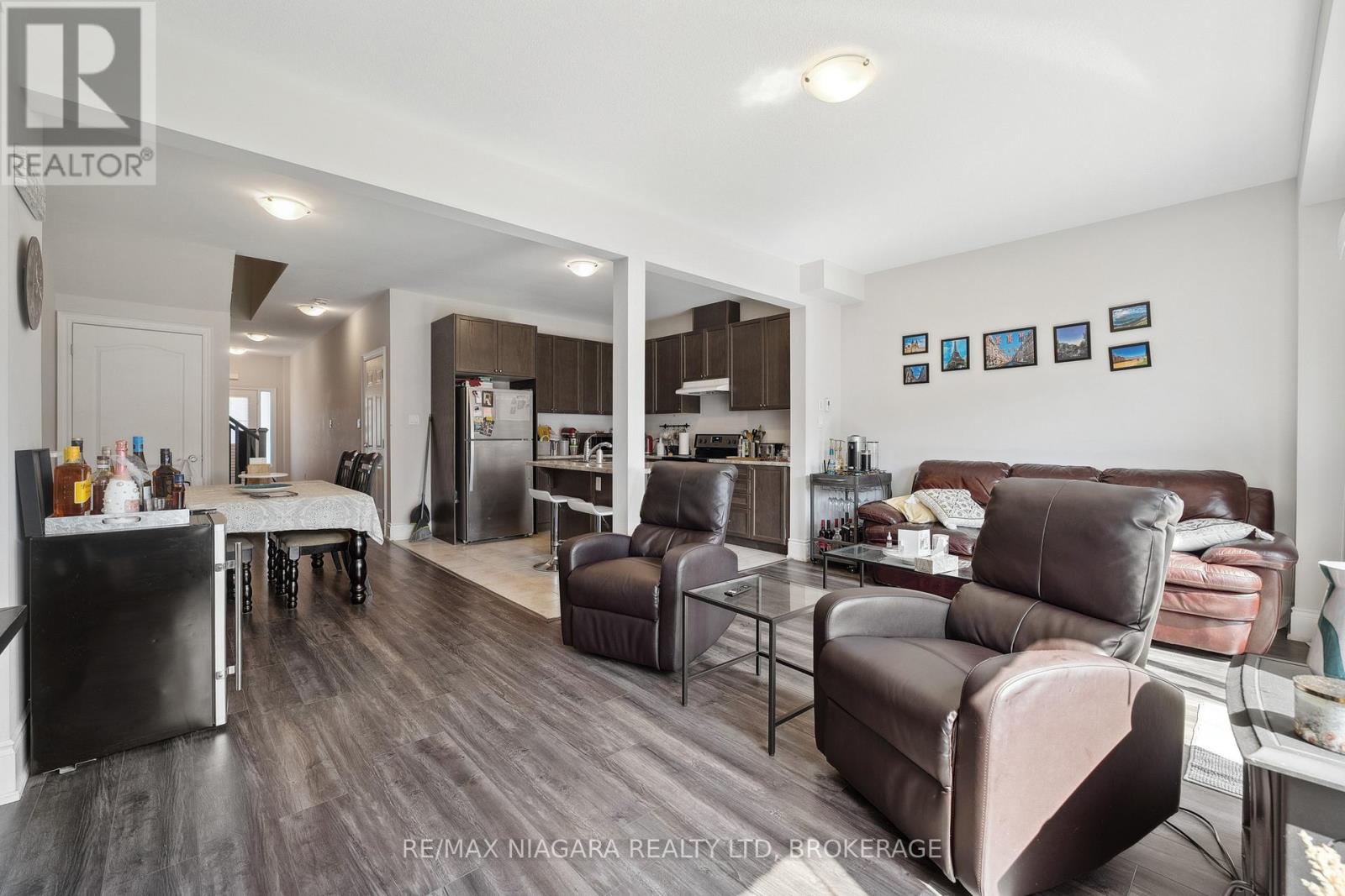 55 Sunset Way, Thorold, Ontario  L2V 0C7 - Photo 14 - X12431820