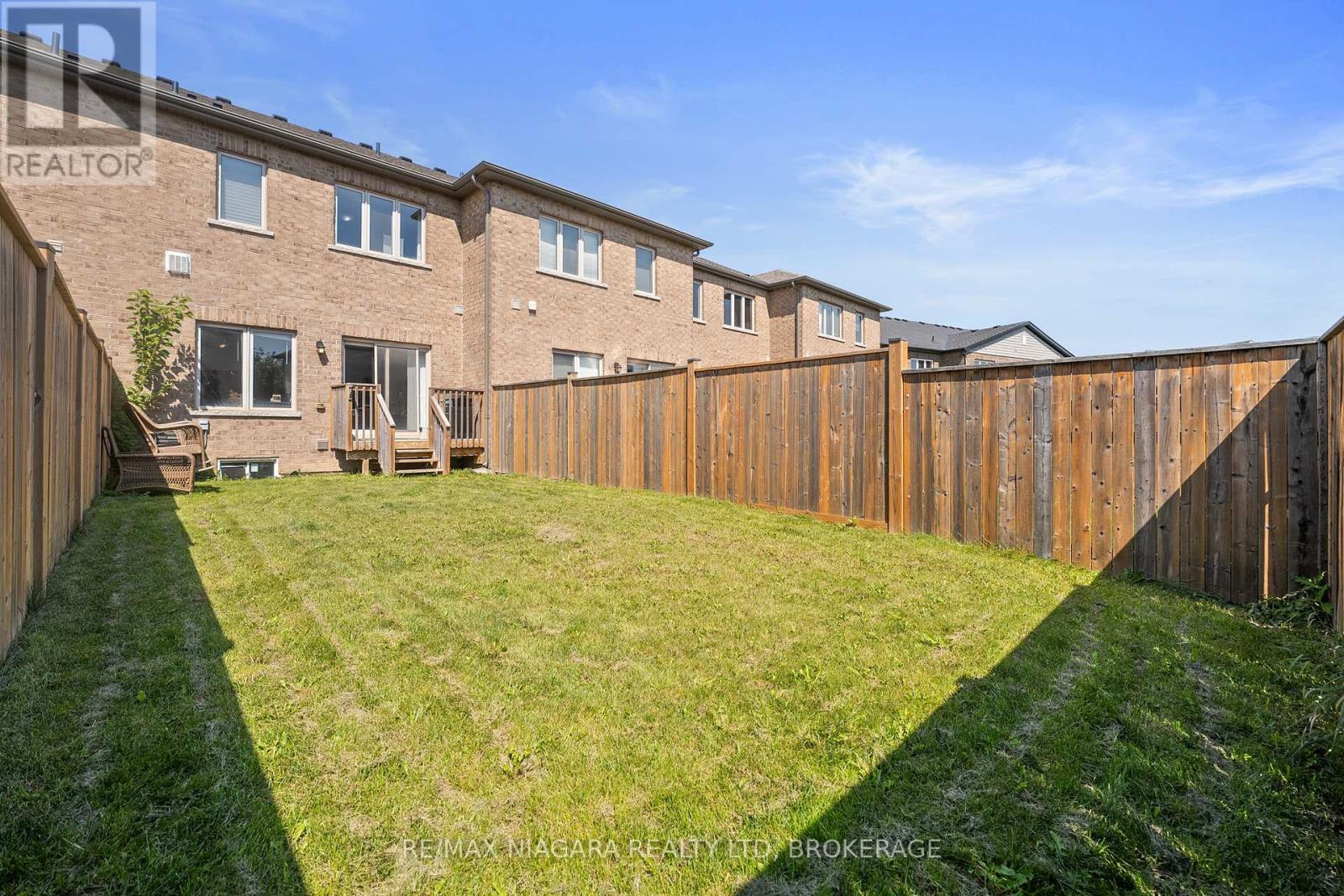 55 Sunset Way, Thorold, Ontario  L2V 0C7 - Photo 30 - X12431820