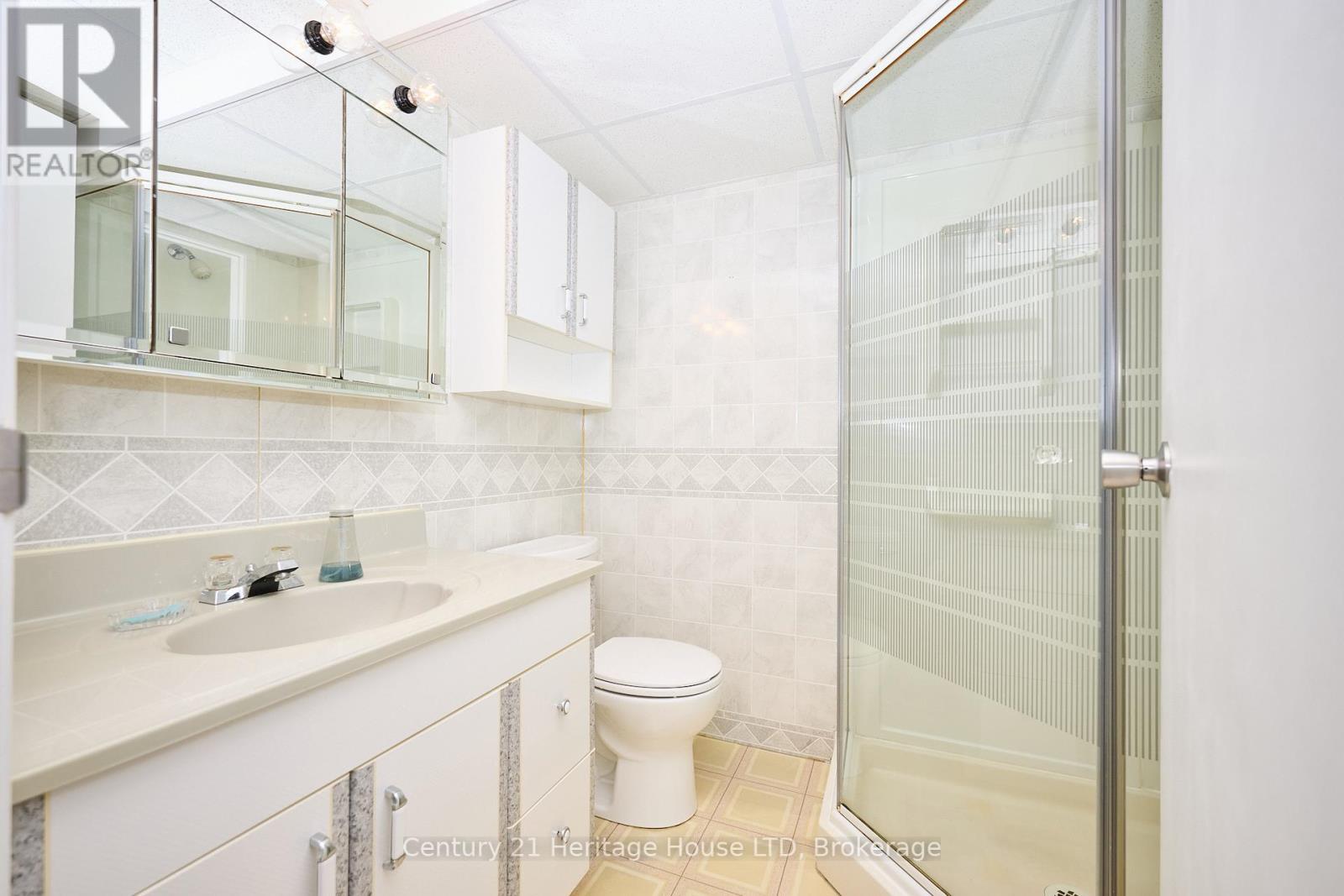 18 Princeway Drive, St. Catharines, Ontario  L2N 2X6 - Photo 27 - X12431829