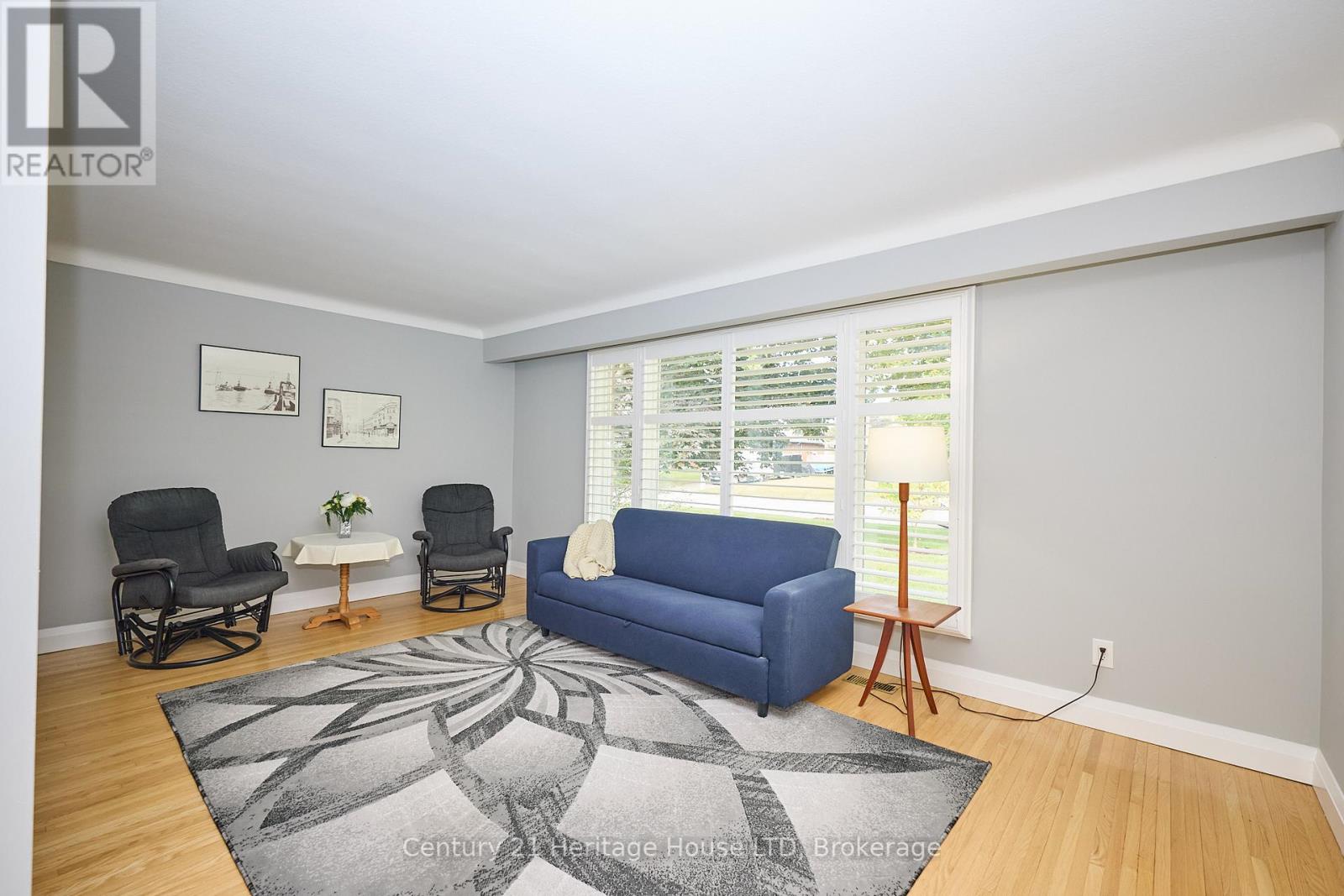 18 Princeway Drive, St. Catharines, Ontario  L2N 2X6 - Photo 6 - X12431829