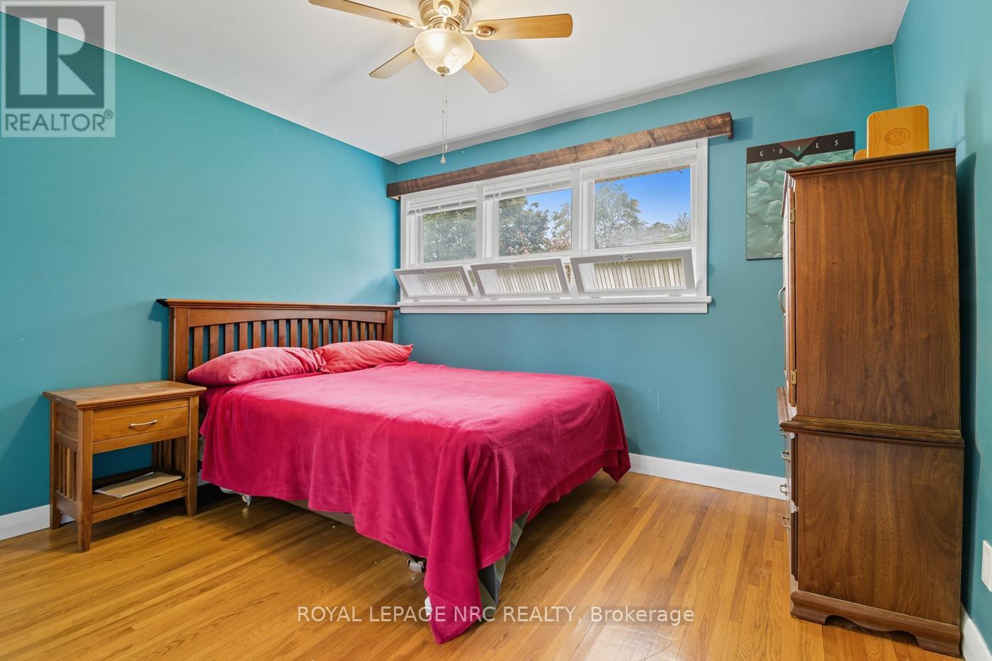 42 Linwood Drive, Welland, Ontario  L3C 2B6 - Photo 16 - X12431848