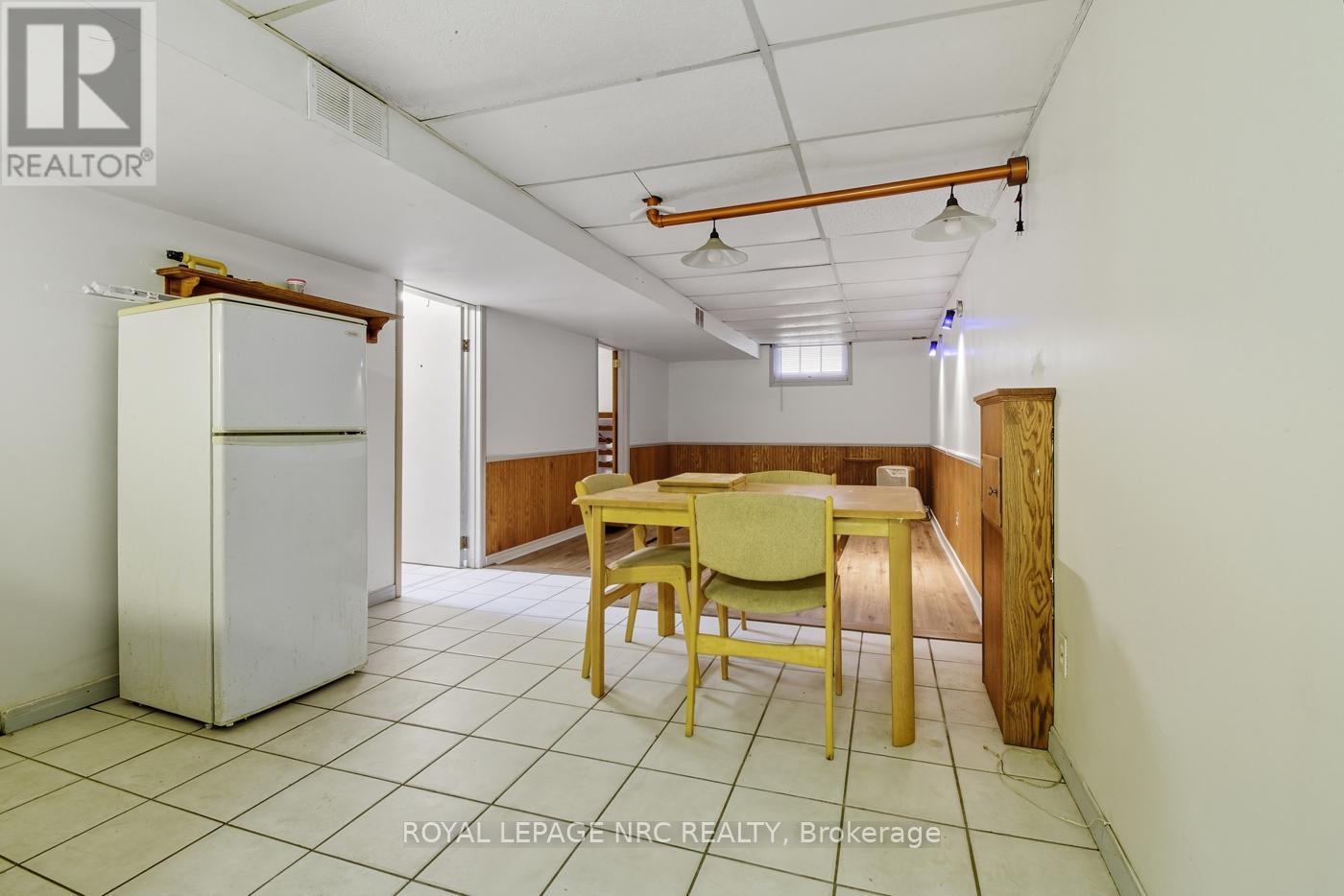 42 Linwood Drive, Welland, Ontario  L3C 2B6 - Photo 26 - X12431848