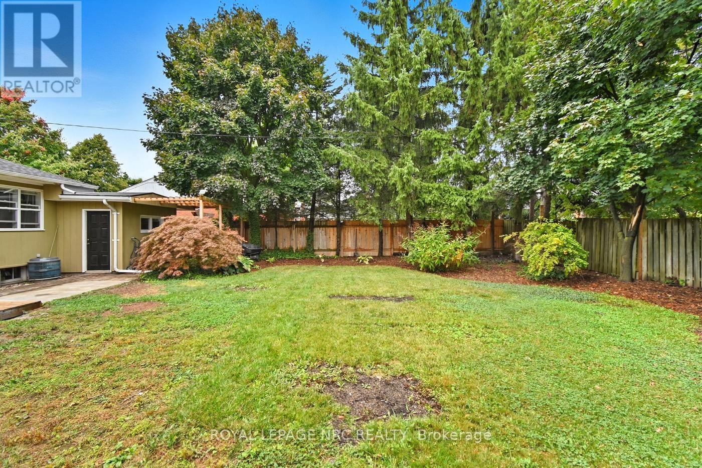 42 Linwood Drive, Welland, Ontario  L3C 2B6 - Photo 34 - X12431848