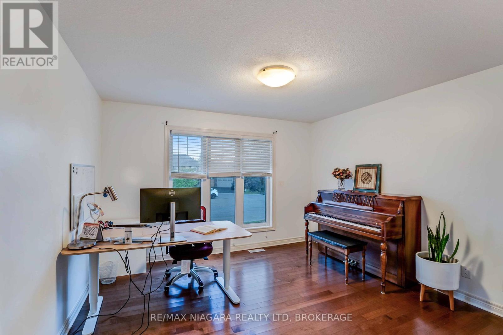 22 Henley Court, Welland (Dain City), Ontario  L3B 6E8 - Photo 12 - X12431871