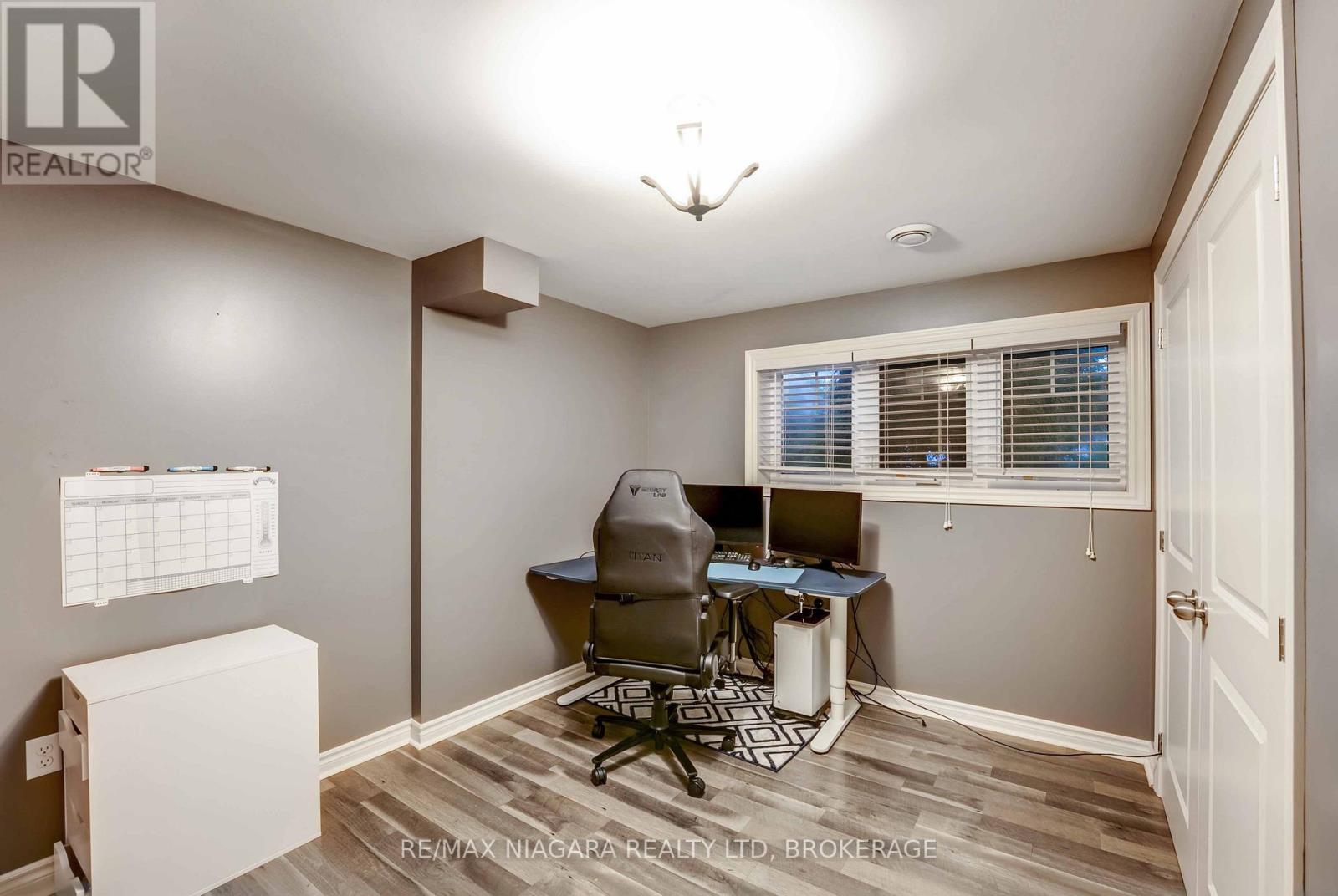 22 Henley Court, Welland (Dain City), Ontario  L3B 6E8 - Photo 23 - X12431871