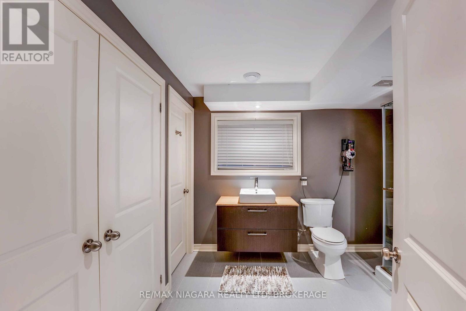 22 Henley Court, Welland (Dain City), Ontario  L3B 6E8 - Photo 24 - X12431871