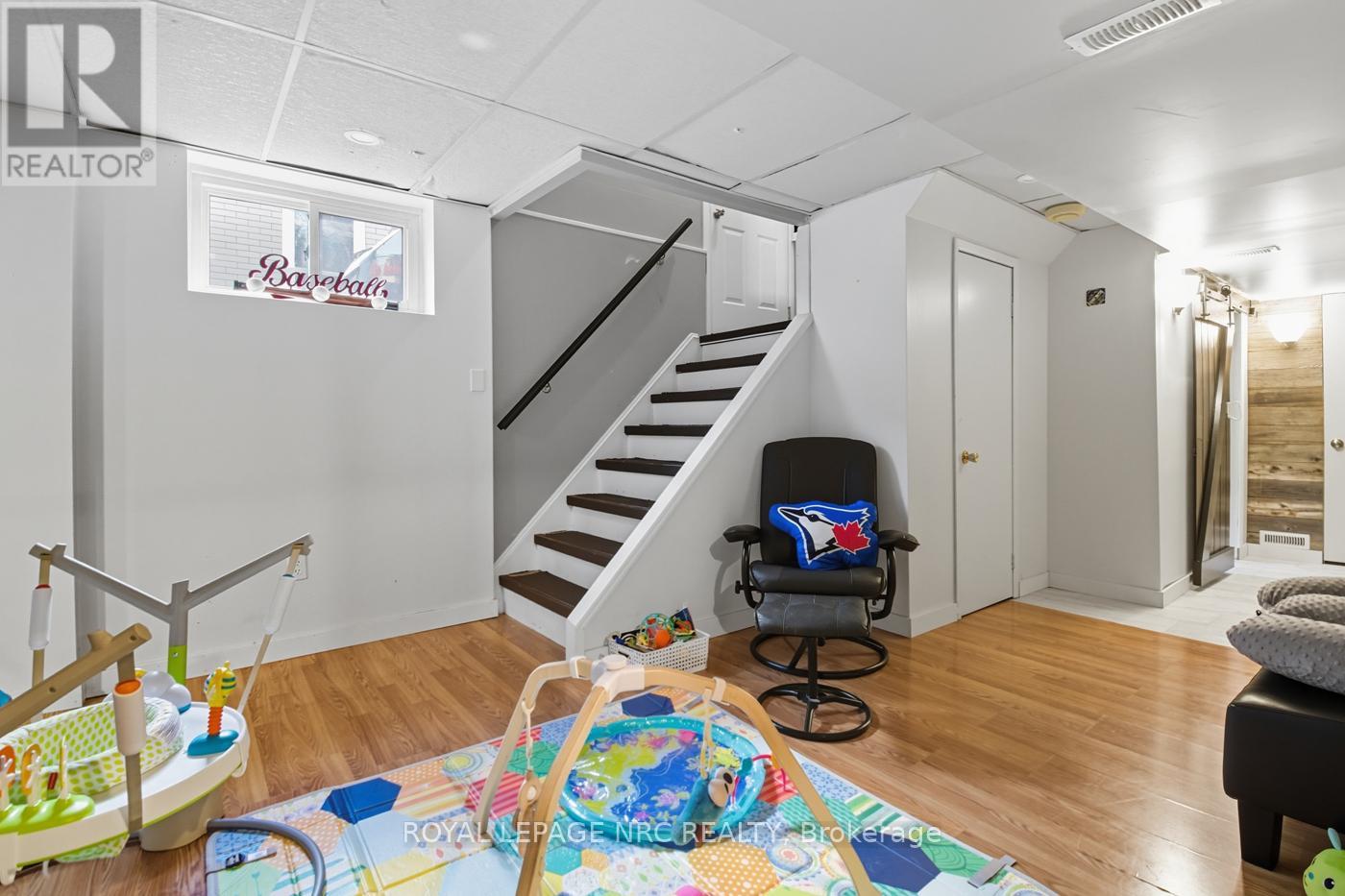 243 Gross Avenue, Welland (Broadway), Ontario  L3C 2V1 - Photo 18 - X12431878