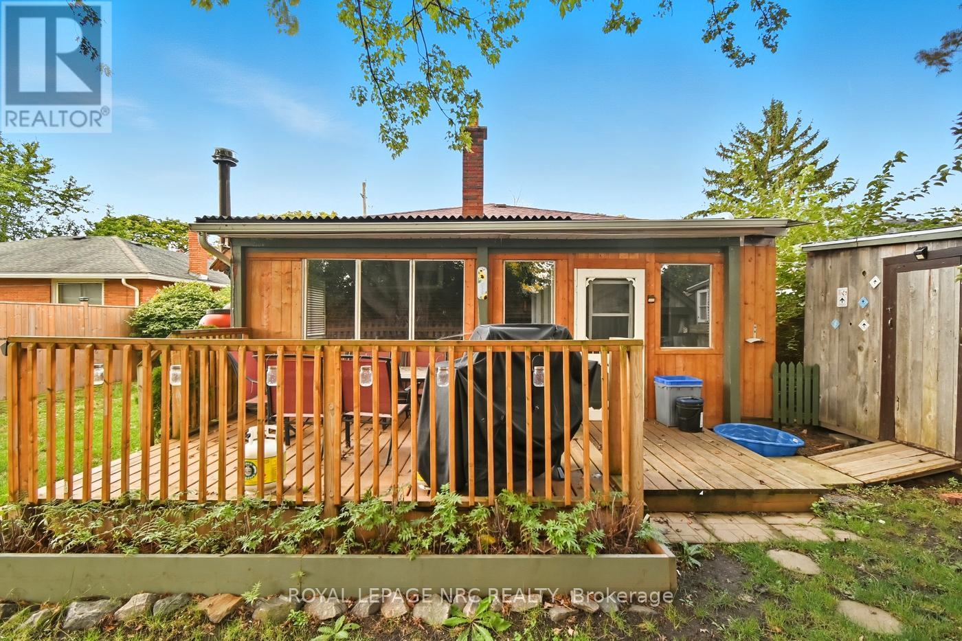 243 Gross Avenue, Welland (Broadway), Ontario  L3C 2V1 - Photo 4 - X12431878